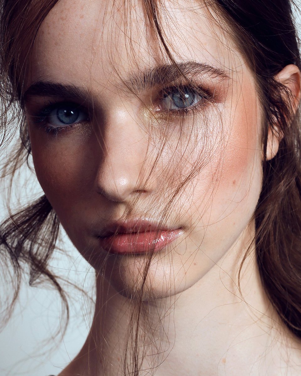 MyAtlasMagazine's tweet photo. Chill in the Air | https://t.co/aRm0kSXAfG
Photographer: Patrick Lacsina @patricklacsina
HMUA: Delia Lupan @ Judy Inc., using SkinCeuticals and It Cosmetics @delialupan @judyinc
Model: Amanda Kerr @ Elmer Olsen @amandamkerr2 @elmerolsenmodels https://t.co/rNMPVI2oxU