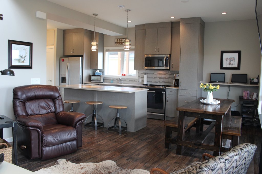 elkomelectrical's tweet photo. Cottage out at Cottage Club Ghost lake.
.
.
#yycstylist #yycdowntown #yycliving #elkomsolves #yycbuild #ra2 #lutron #radiora2 #electricalsolutions #smarthomes https://t.co/wAFaSSp6Ej