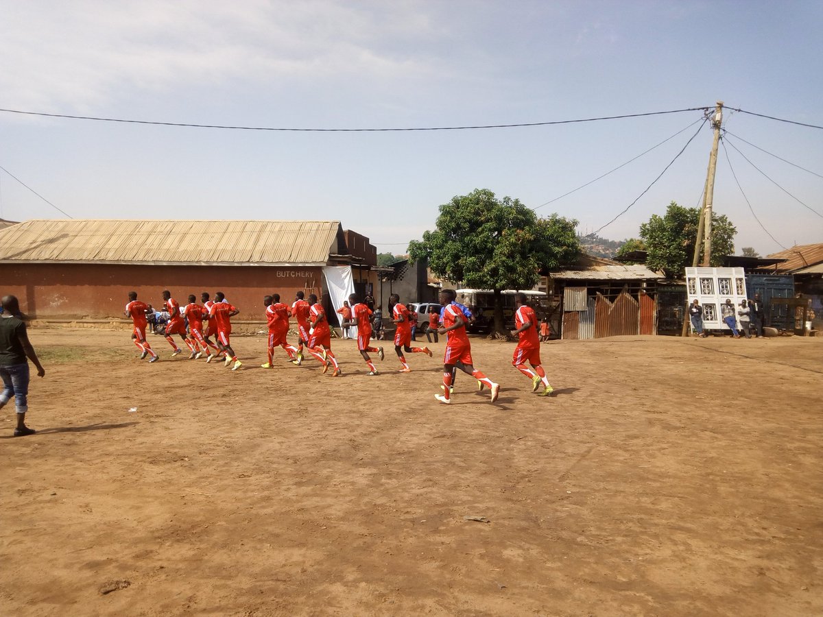CatdaClub's tweet photo. #Matchday18 we play @BlackStarsFc just a few minutes before kickoff. @kampalaFA @bogere_ronald @LibertyMbabazi https://t.co/cwPKWTI0Xj