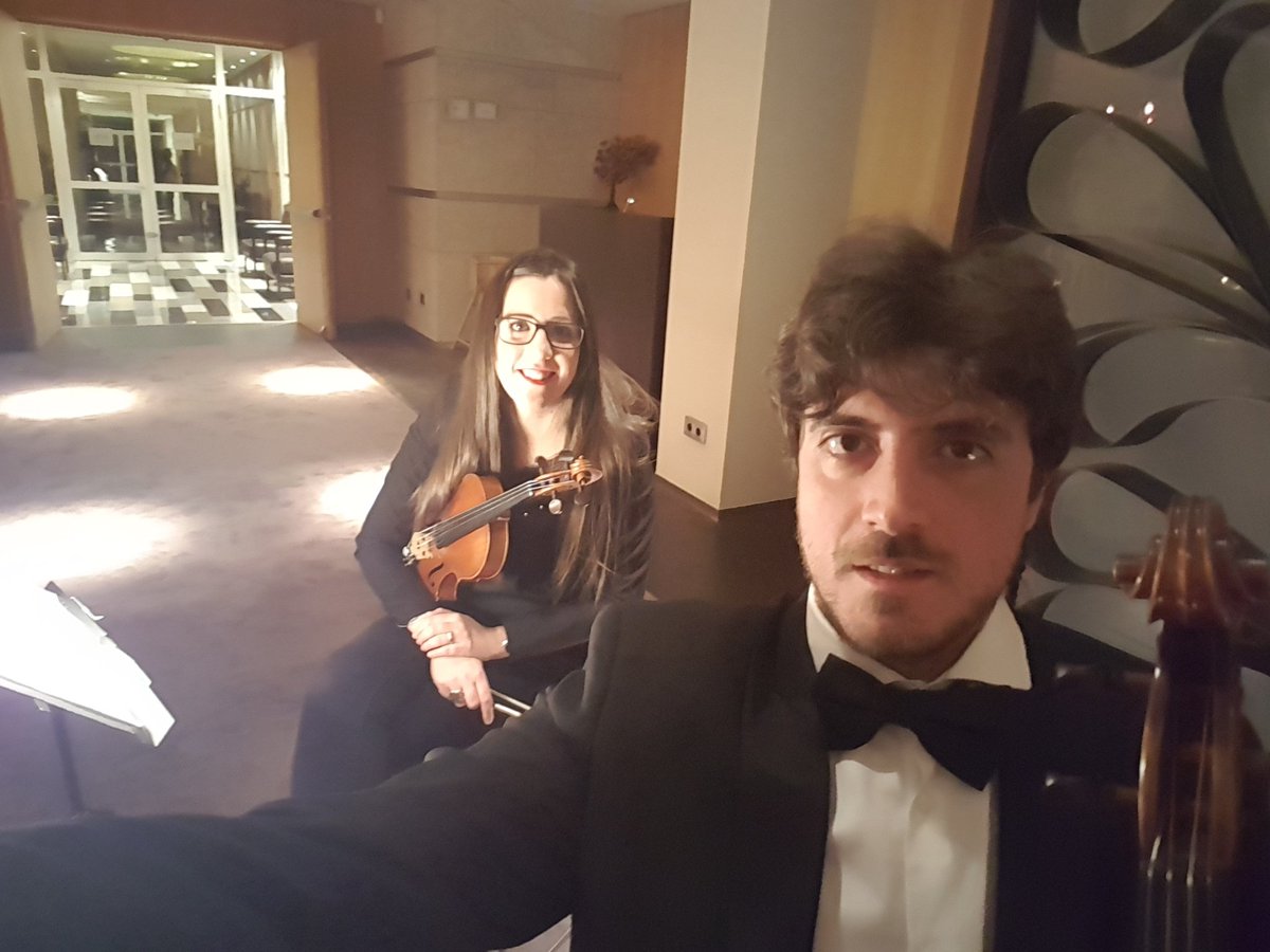 acberdion's tweet photo. Fantástica noche en @Valbusenda donde amenizamos la cena de San Valentín con un repertorio romántico acorde a la temática de la noche. #Zamora #Toro #SanValentin #Berdion #Duo #Musica https://t.co/sHLEeeZ0dd