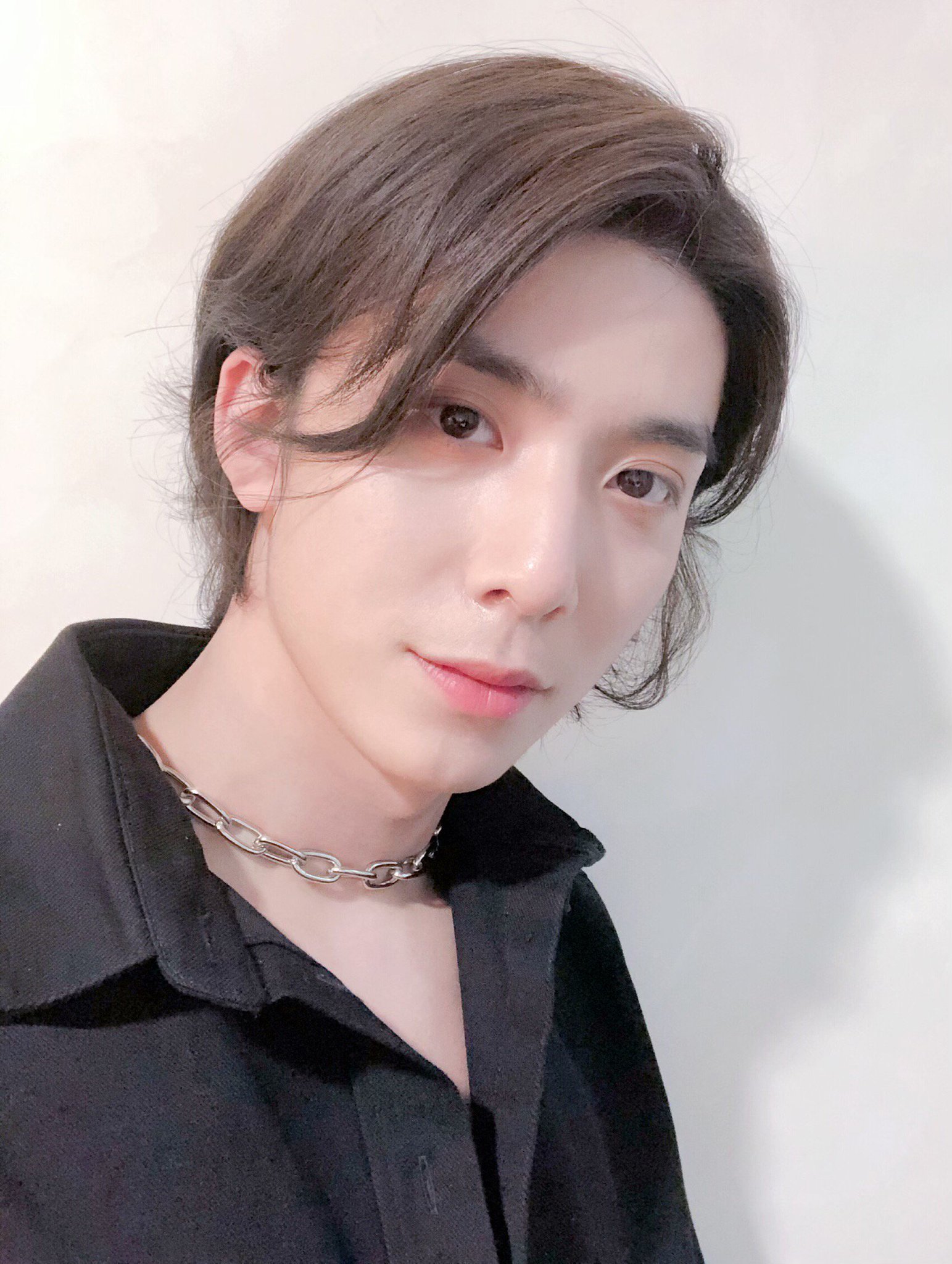 DzmbzpfUYAIi2Od.jpg:large