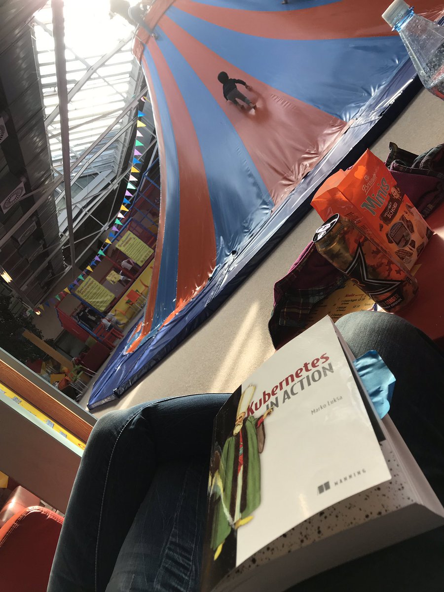 kj187's tweet image. Not as relaxing as yesterday, but also here the book can be read very well! #Kubernetes #KubernetesInAction #K8sBookOnAdventure #IndoorSpielplatz