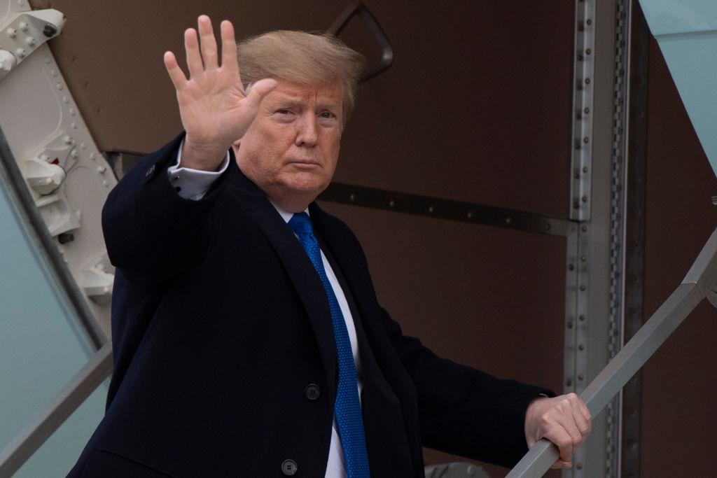 Trump demands European allies take back hundreds of captured ISIS fighters or "We will be forced to release them" https://trib.al/6TKCAyI