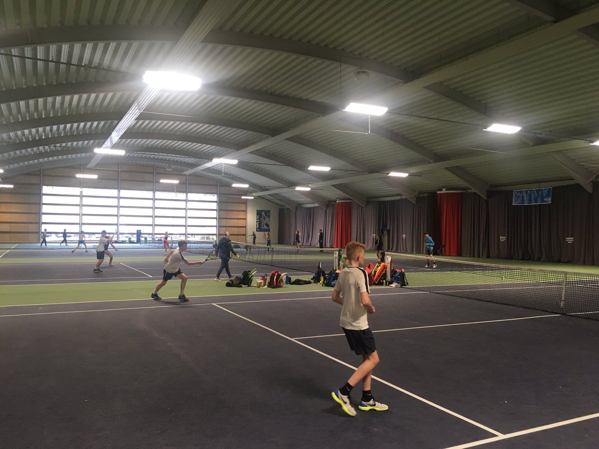 martindweston's tweet photo. Today the @MidsTennis 🦁’s take on the @SouthWestLTA 🦈’s in Oxford in the u14 Regional Training Match. Another great opportunity to coach the players through match play. Where their development supersedes the outcome #PlayerPathway @BritishTennis https://t.co/HaP9Q0CEWP