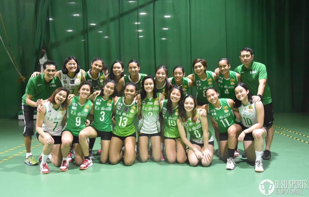 taftsunshines's tweet photo. [round 1 v admu]

CONGRATS, GIRLS! what a way to start the season 💚🤘 #BlazeTheTrailDLSU 

@itsmedescheng @miichellecobb @_maylunaaa @JolinaDC @norielle_ipac @tin15Tiamzon @carmeljunesaga ++ https://t.co/MrFRJ4D6Fl