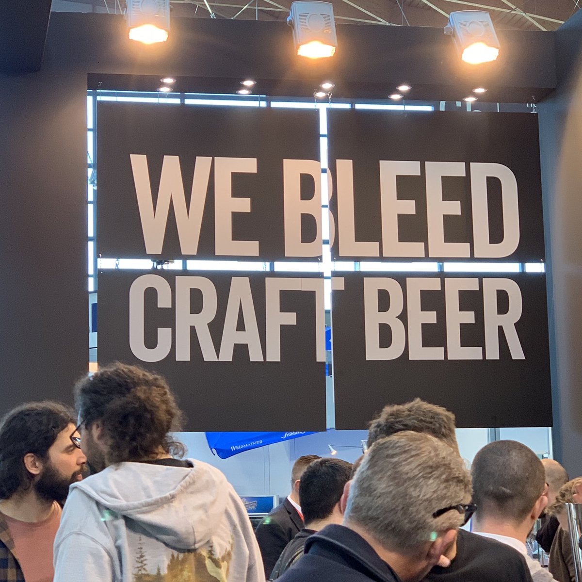 Buon sangue non mente. 
Nelle vene di un vero amante della birra scorre, prepotente, un fiume di nettare sacro #beerattraction2019 #beeractraction