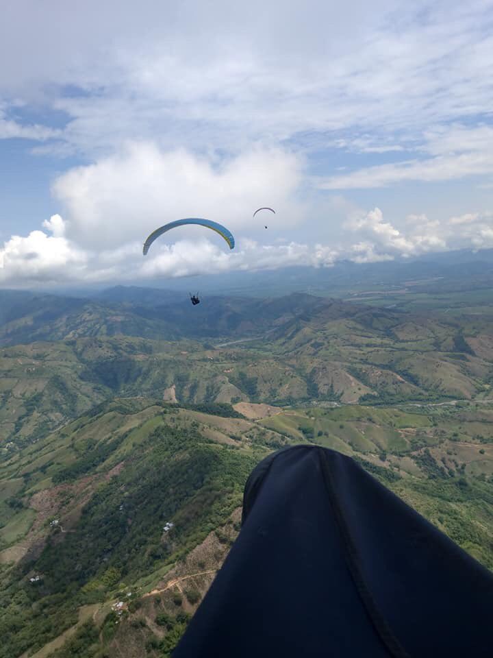 UKAFHangPara's tweet photo. So another Colombian #paragliding adventure has come to an end for our 12 intrepid UKAF pilots. With flying on all but one day, over 35 hours logged and 600km flown for the front runners, the Cauca Valley has once again delivered beyond our expectations. #FlySafeFlyHigh #FlyUKAF https://t.co/To4VipbRLi