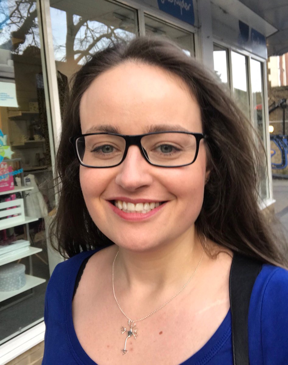 TorieRobinson10's tweet photo. Feeling rather chirpy after a great photo-shoot with a new photographer this afternoon...! I really do not like having my photo taken, but this professional made me smile! #photography #epilepsy https://t.co/Soq2Flk7C9