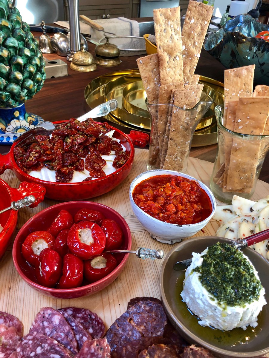 Rachael Ray On Twitter Sun Dried Cherry Tomatoes With Chili Flake Orange And Lemon Zest Oregano Garlic And Fennel Over Mozzarella Roasted Pepper Tomato Bruschetta Tuna And Caper Stuffed Cherry Peppers