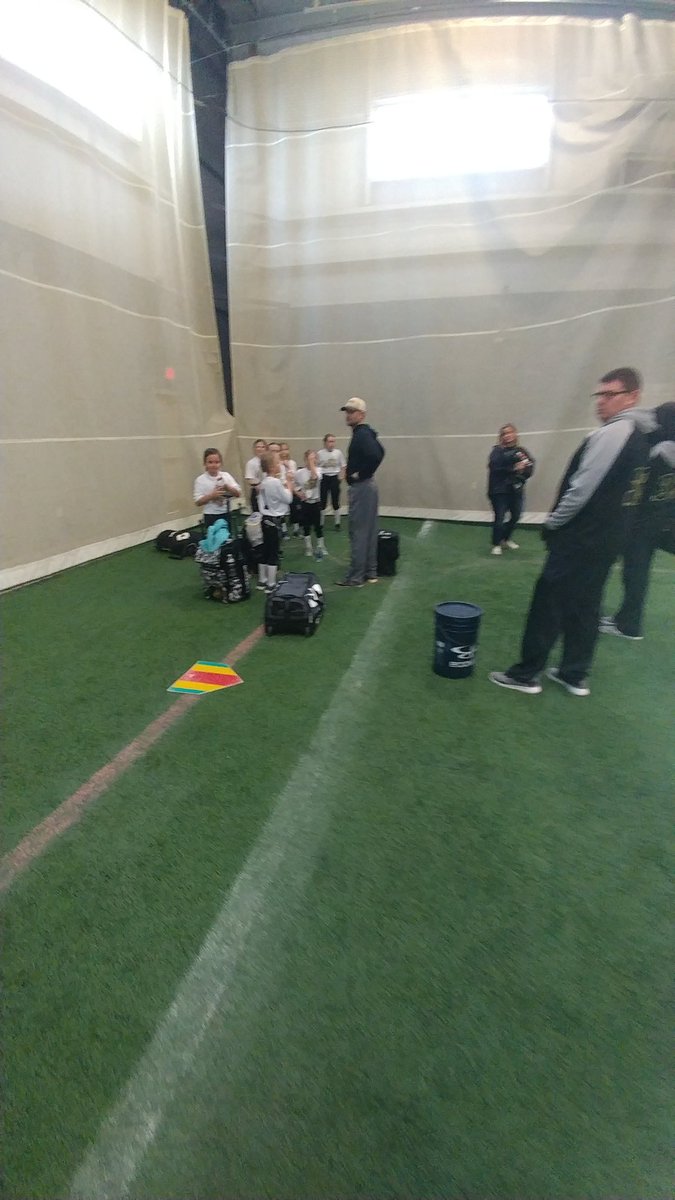 coachmckinney73's tweet photo. 10u Outlaws with a 7 - 3 victory over Starchild. Championship Game coming up in about a hour ! https://t.co/nq2IQsTjoJ