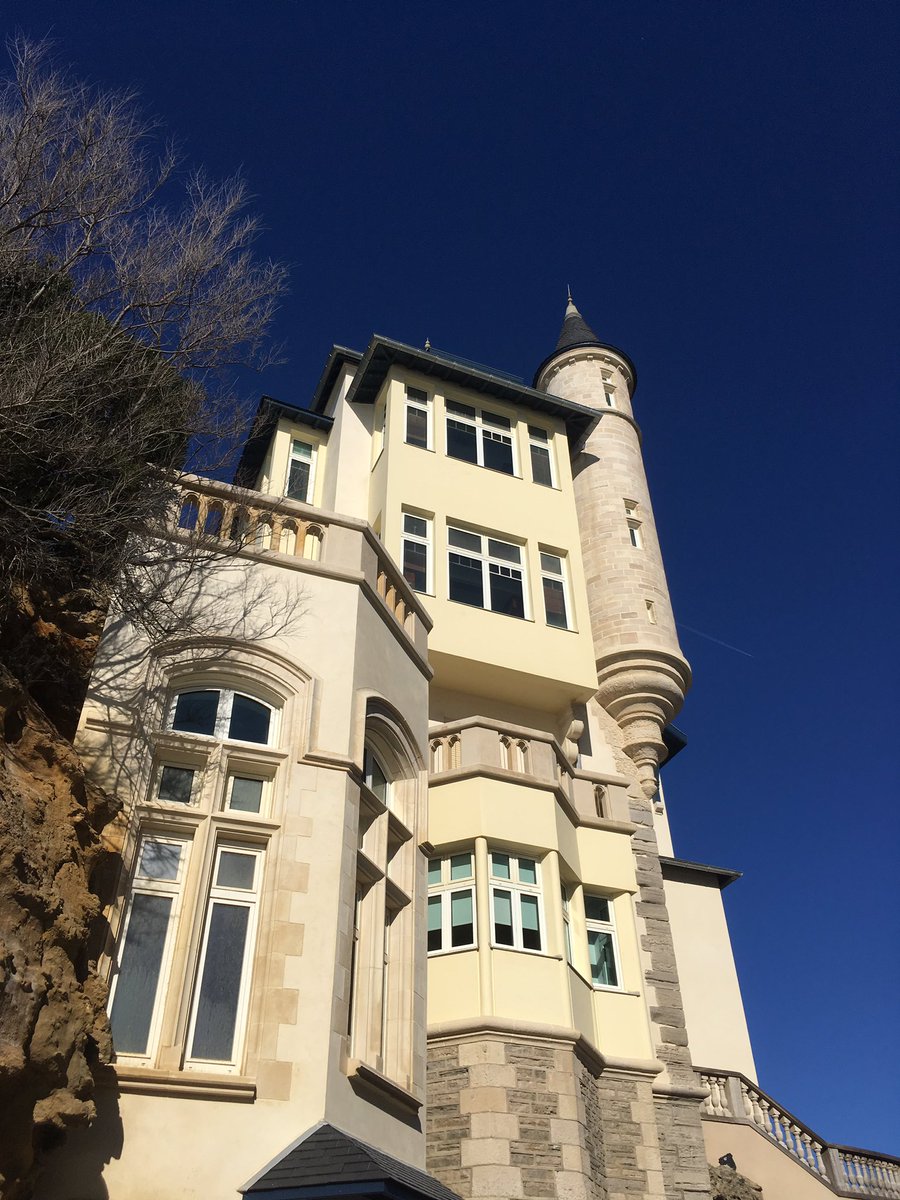 Ville2Biarritz's tweet image. | CÔTE DES BASQUES | Un dimanche d’hiver à Biarritz

#côtedesbasques #côtedesbasquesbiarritz #ville2biarritz #biarritz #biarritzmonamour #jaimebiarritz #biarritzmaville #biarritzenhiver