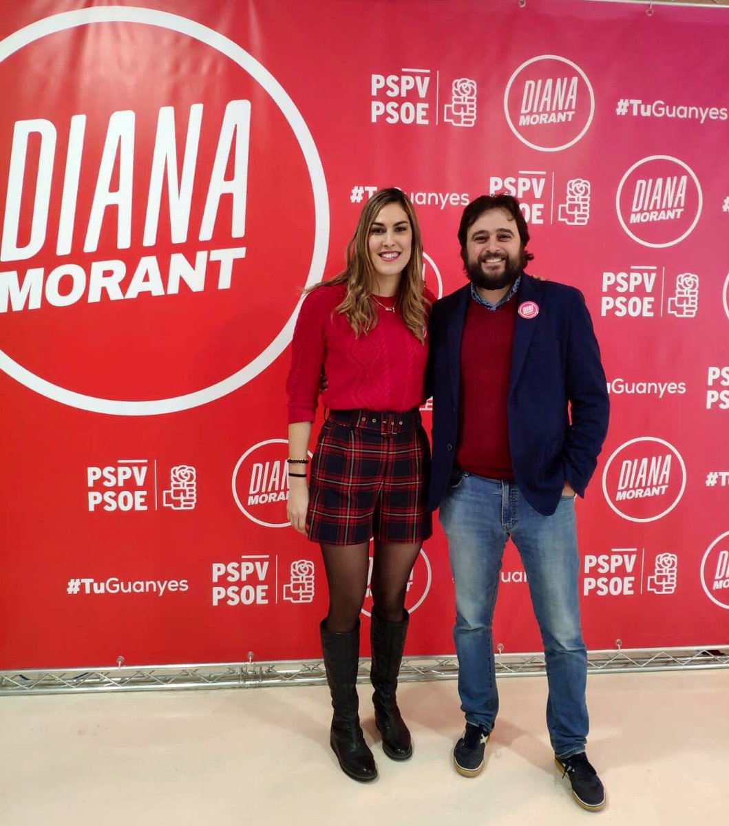 ForumEsport's tweet photo. El Fòrum de l’Esport amb @Dadell79, secretari d’esports de @SocialistesVal i @LydMorant, regidora i secretaria d’esports de la FEMP, recolçant a @DianaMorantR, alcaldessa de Gandia en la presentació a la seua candidatura per a 2019. https://t.co/wEE8Y99vKr