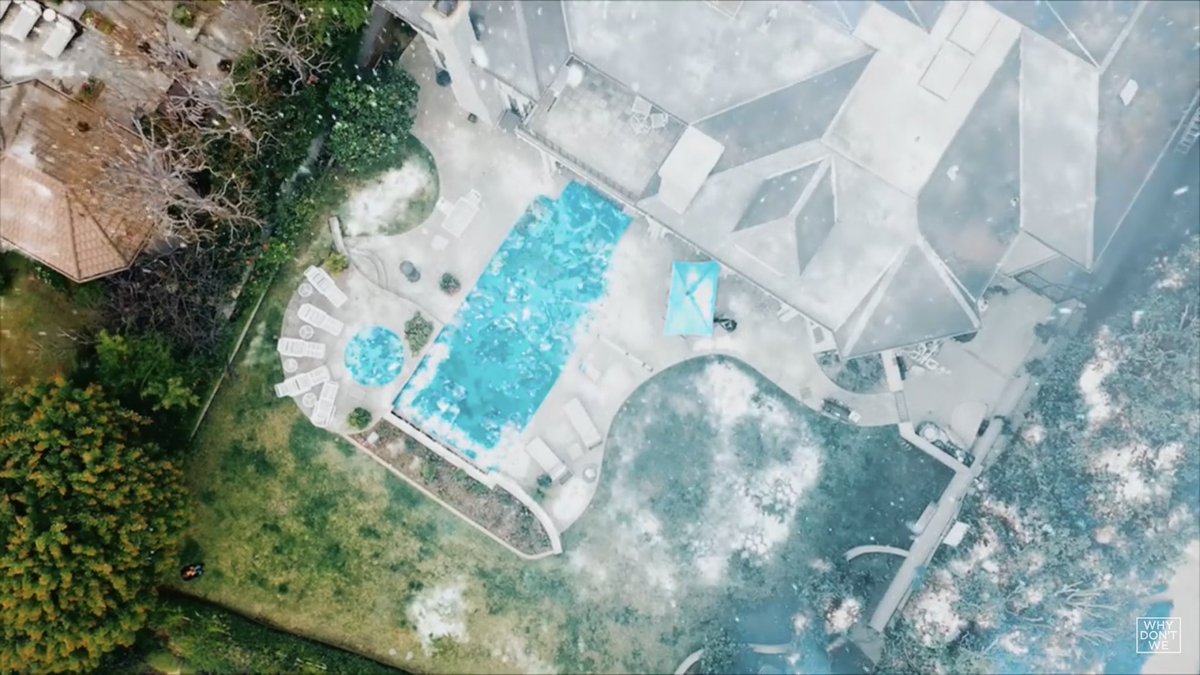 whydontwe00's tweet photo. IS THIS YALLS HOUSE???!!!!
#ColdInQA #ColdInLa #ColdInLaMusicVideo
@ImZachHerron @JonahMarais @corbynbesson @SeaveyDaniel @jackaverymusic @whydontwemusic https://t.co/tDsnWtZEuo
