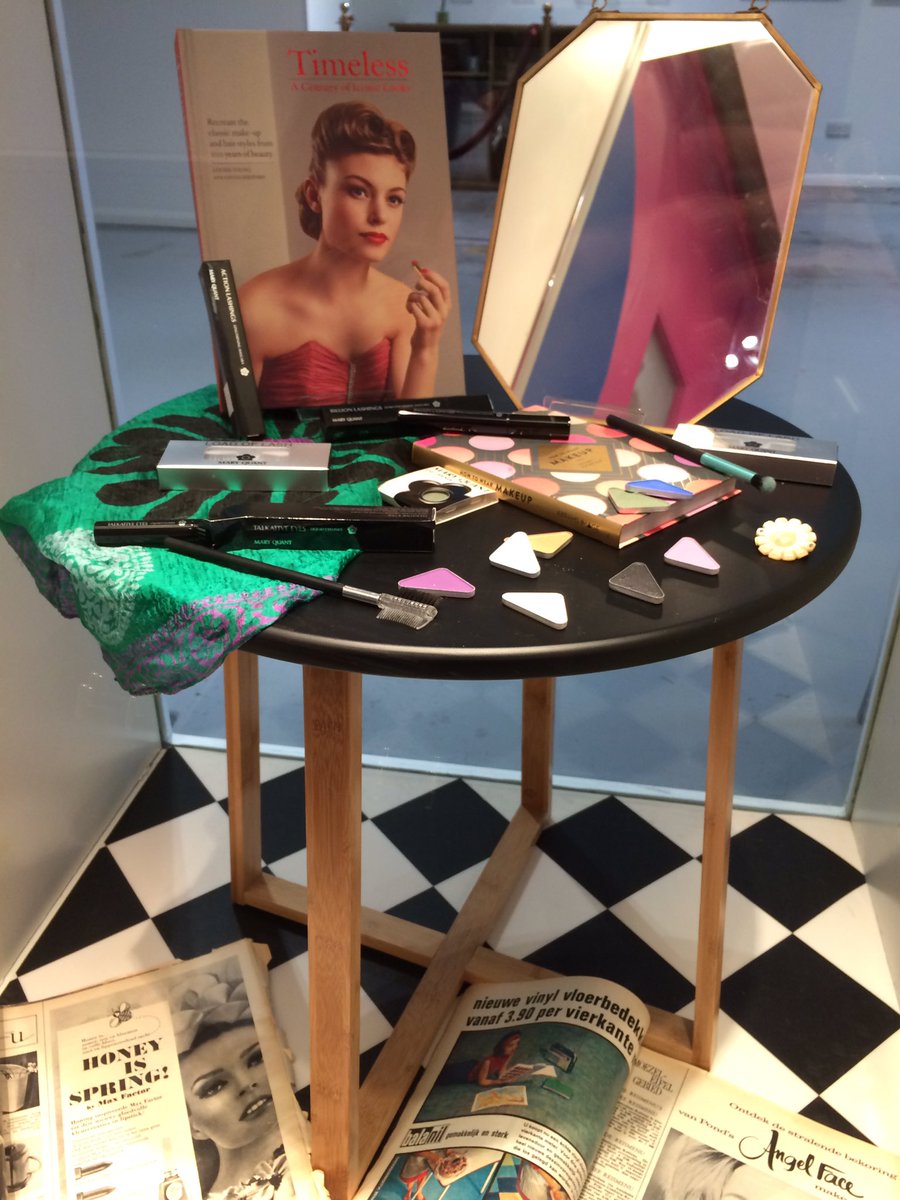 Brilliant Swinging London: Mary Quant - Terence Conran exhibition on at <a href="/FashionTextile/">Fashion and Textile Museum</a> Museum. I wanted it all! And look what I spied in one of the exhibition windows <a href="/LYCosmetics/">LouiseYoungCosmetics</a> ! 💄