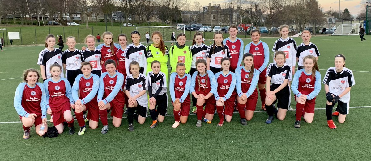 Dryburghgirls's tweet photo. Thanks to @aberdeenfcl U16’s for the friendly today. Cracking match, played in great spirits ⚽️💜💙💜⚽️ #TeamDryburgh https://t.co/EtNUYq7EsU
