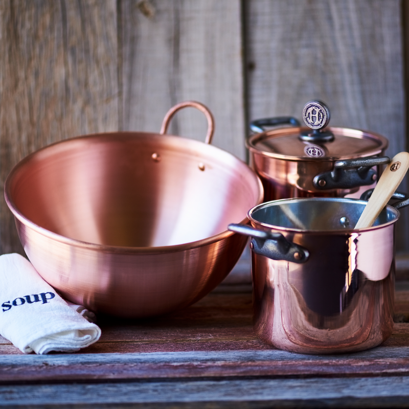 housecookware's tweet photo. Amid the clamour and clutter of #cooking, there’s another stream of discussion, though it’s subtle, and sometimes just as snobby as #foodie circles can get. Can you guess what it is? Check out my piece in London’s Root + Bone for more https://t.co/x9SPnP2QOP #coppercookware https://t.co/t41aex9ave