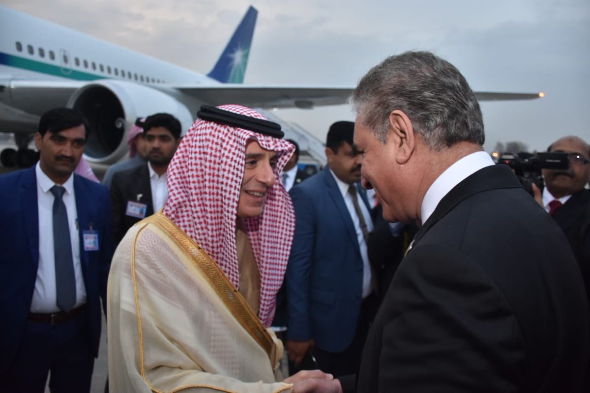 PTIKPOfficial's tweet photo. Senior Ministers of Saudi Arabia have landed in Pakistan, warmly received by @SMQureshiPTI. Crown Prince Muhammad Bin Salman airplane has entered the airspace of Pakistan
 
#CrownPrinceinPakistan https://t.co/GpAbWFRhZJ