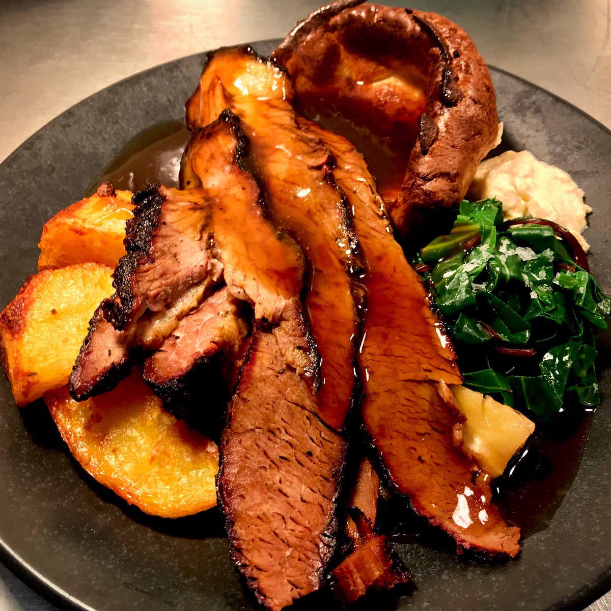 Some killer brisket out of the smoker today, teamed up with a cracking batch of Yorkshires. This is the best underground Sunday roast, come grab yours, only at @belgiumandblues 12-6pm.

#brisket #barbecue #bbq #roast #sundayroast #southampton #southampton #barkandbrisket