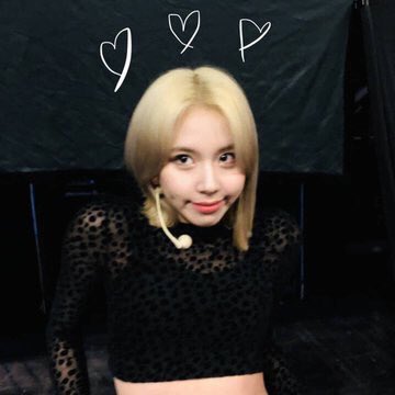 chako_chae's tweet photo. チェヨン！！愛してるよほんとに

#ChaeyoungWeLoveU https://t.co/0iLXsmwNRX