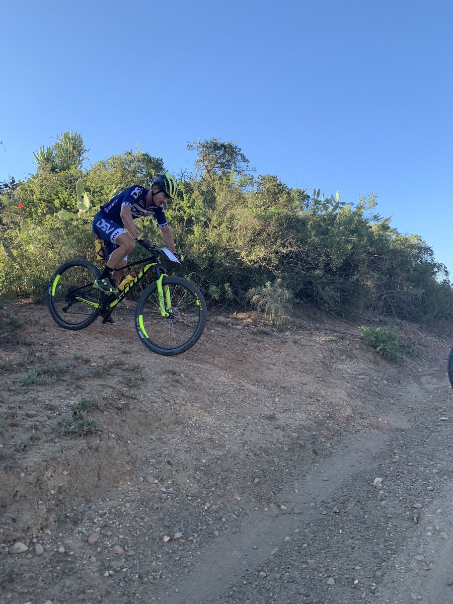 Arno du Toit tweet media