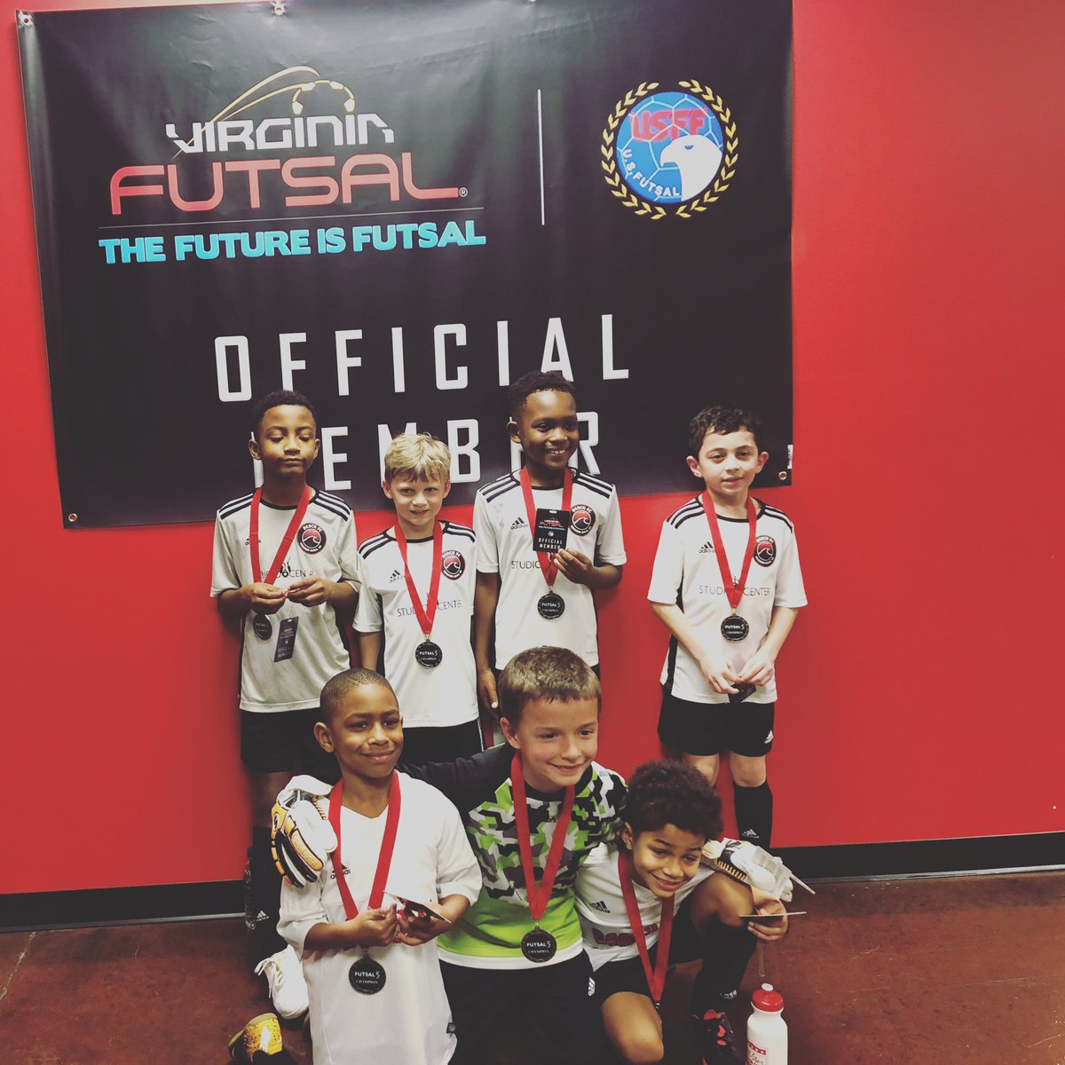 FutsalVb's tweet photo. Da’ champs are here! #vbfutsal #thefutureisfutsal https://t.co/eqBm5S4ANM