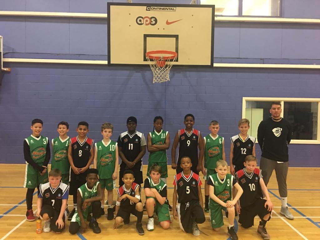 PhilGordos's tweet photo. Been a good start to Sunday for @Mcr_Magic junior programme. U12 Development Squad’s skill set growing each week thanks to head of boys’ programme Pete Paraskeva and new development coach Paul Cantwell. #JuniorAcademy #BuildingAgain #WhereChampionsAreMade https://t.co/Ky1fpUEDVY