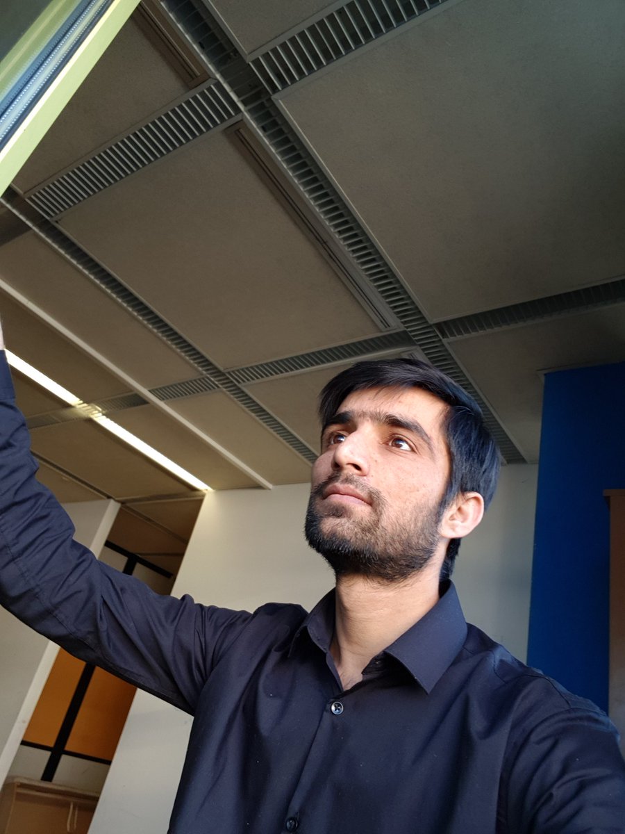 Jaleesahmad_'s tweet image. #JaleesAhmad
#MyfavouriteColour
#Black_Shirt
#Germany
#Picture