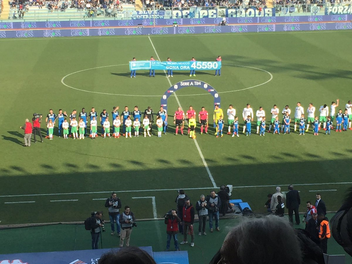 Så gælder det Empoli-Sassuolo. Desværre uden danskere på banen. Jacob R på bænken, Odgaard fandt jeg på tribunen 😕