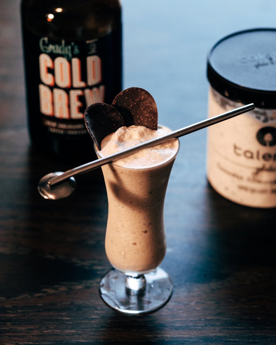 The Best Frozen Mudslide Milkshake Variation themixlab.wordpress.com/2019/02/17/the…