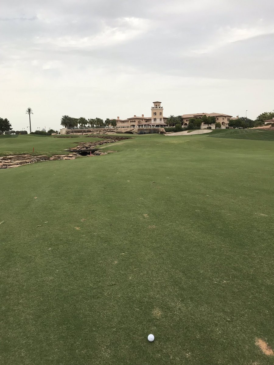 Reedy88LFC's tweet photo. Always love playing the Earth course! Surroundings have changed sooo much since 9 years ago! Great test of golf! 👌🏻⛳️🙂 #Dubai #Earthcourse #Jumeirahgolfestates #PGA #Tough #Long #Bunkerseverywhere #Taylormade #M6 https://t.co/WdGEiem22E