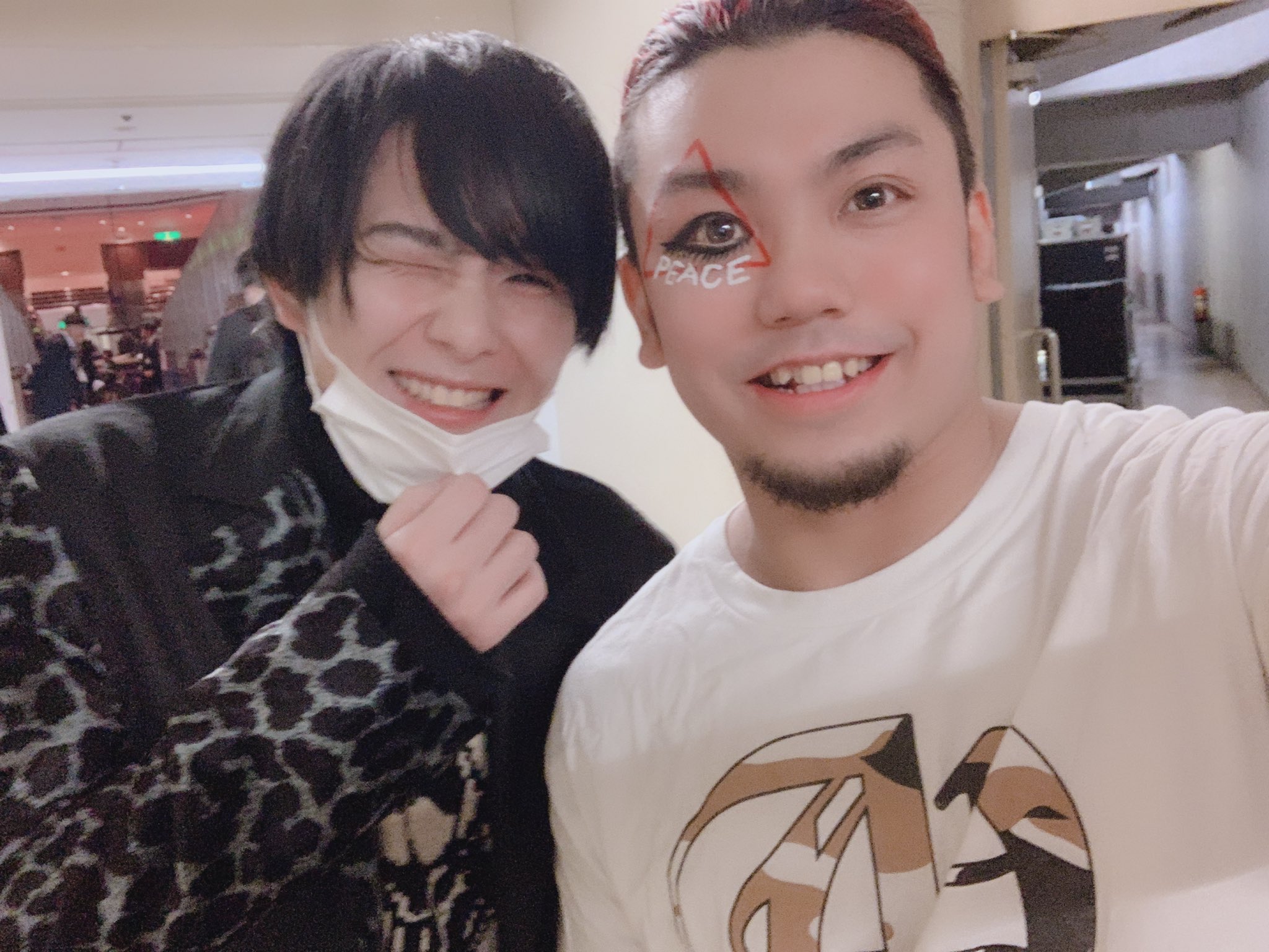 Twitter 上的 勝俣瞬馬 Seasaunashack総支配人 サウナカミーナ 今日はマホトくんが観に来てくれました 昔マホトくんの動画に出させてもらったのがyoutube始めたきっかけ プロレスラーを目指すからyoutubeを辞めて やっとマホトくんに試合を観てもらえました