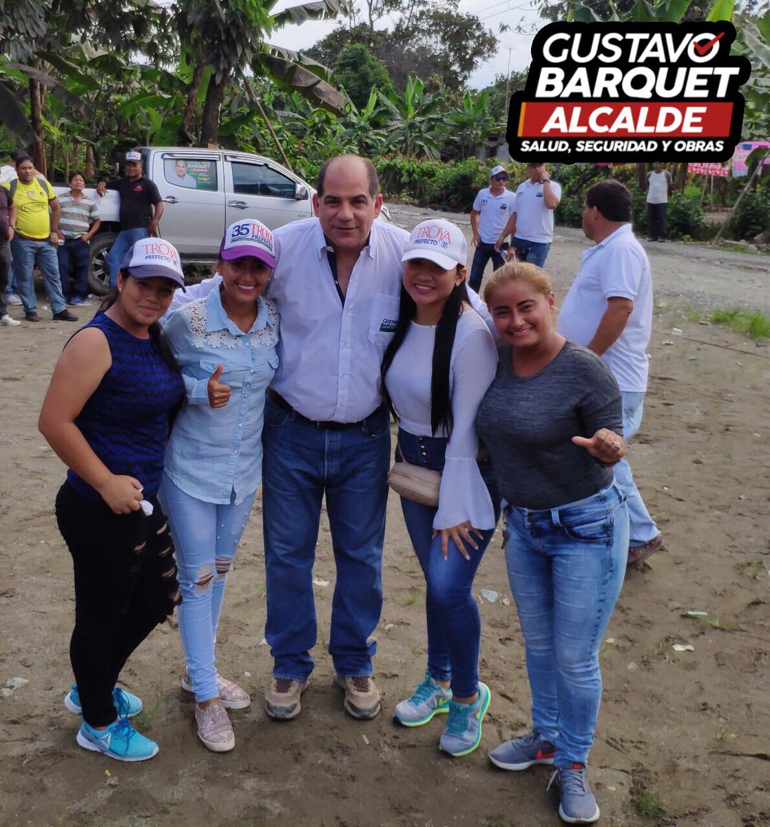 BarquetEc's tweet photo. Esta familia crece cada día, porque somos gente con buenas intenciones de transformación para #Babahoyo, sus parroquia y recintos.
¡Gracias a los amigos del recinto #LaAngela en #Pimocha! https://t.co/a5sR39z7xj