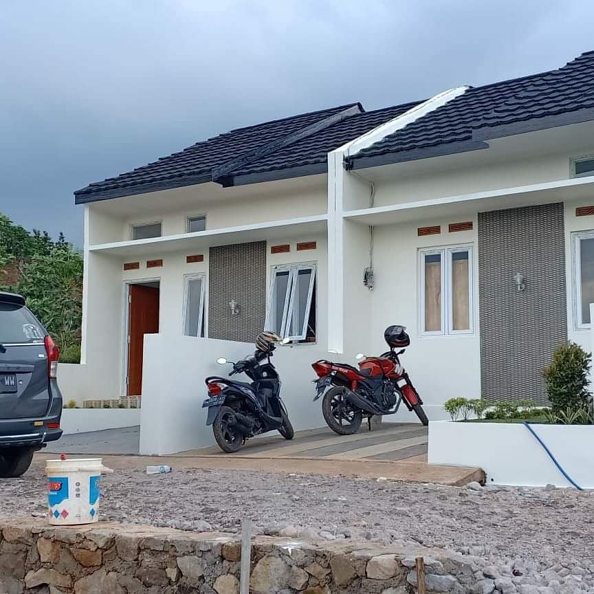 Bismillah...  DI JUAL CEPAT,  HUNIAN ISLAMI -SIAP HUNI...  DP. ringan ( bisa Nego stlah Survey) 

UNIT TERBATAS !!!! Type Terkecil tinggal 11 Unit.  Type 2 lantai 5 Unit.. 

SEGERA DAFTAR dan HUBUNGI KAMI,  Japri wa saja ya..  Di. 085222457087