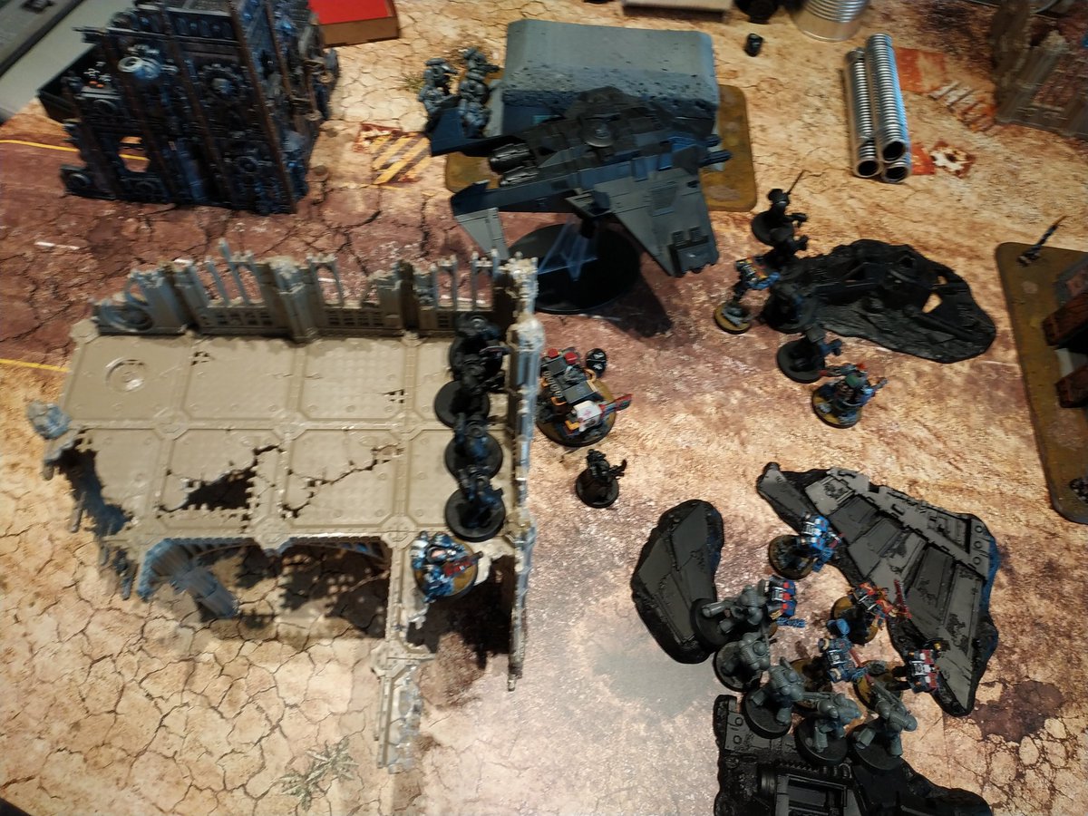 turoinar's tweet photo. Batalla de la campaña de Vigilus contra los Devoradores de Mundos de Poti . Victoria para la Deathwatch que se impusieron en una batalla muy emocionante. #warhammer40k #Vigilus #Deathwatch https://t.co/1bniYXCdO5
