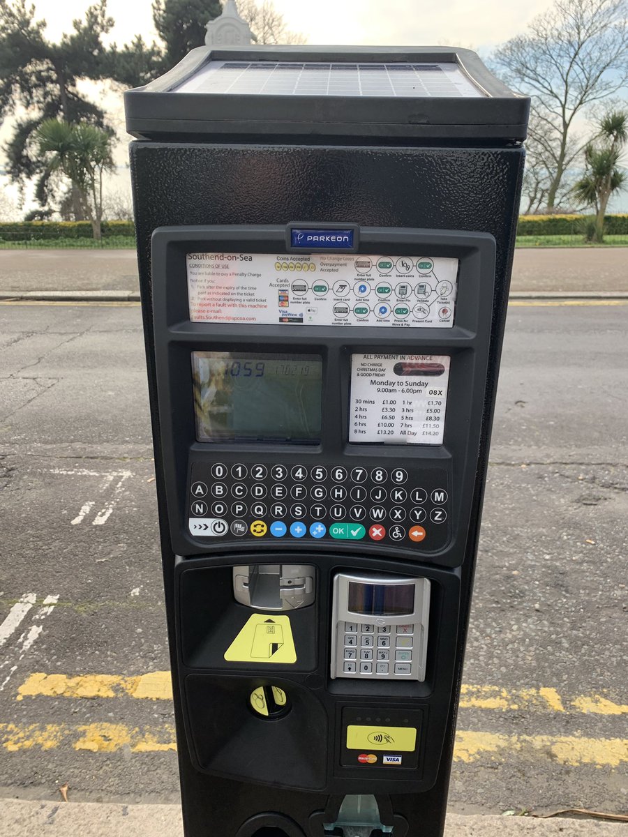JamesCourtenay's tweet photo. Can’t park for less than 2hrs in Southend? Simply not true...
#Location02058 #ClifftownParade #1hrorless #3000spaces https://t.co/u7xVHm7nsk
