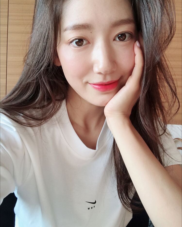 M 韓国垢 シネちゃんお誕生日おめでとうございます 本当に美人で演技力が凄くて憧れてます 良い一年にして下さい Happyparkshinhyeday 박신혜 Parkshinhye パクシネ T Co F81t97stmn Twitter