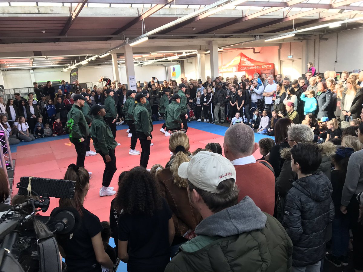 Volle bak bij <a href="/Urban_Matterz/">UrbanMatterz</a> indoor sports edition. #trotsophelmond
