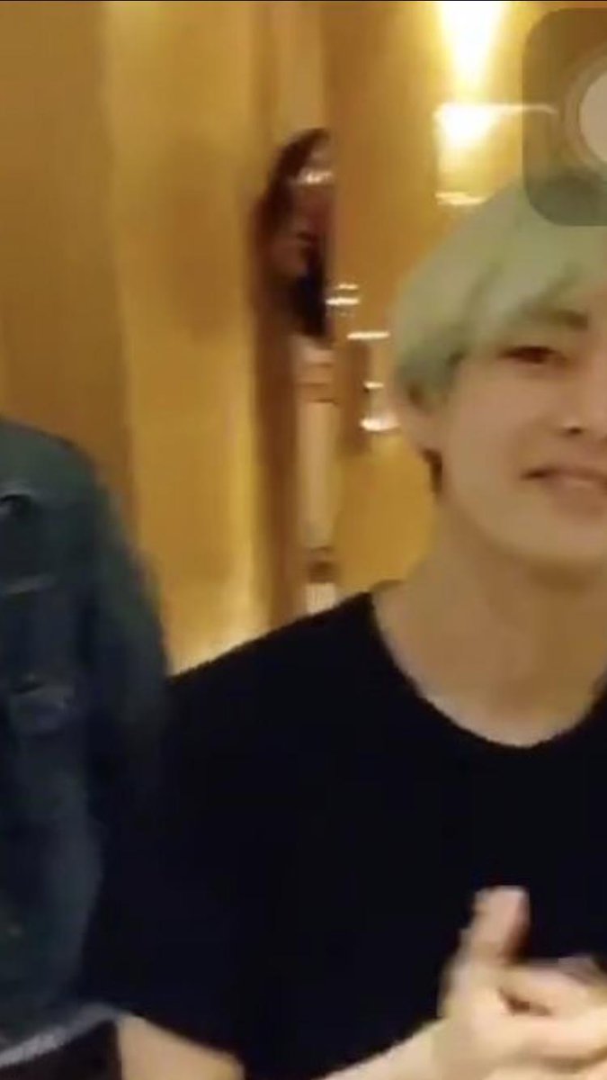 bts___12300's tweet photo. いやマジお前誰だよ！！！！(()) https://t.co/C6n9FqPCnZ