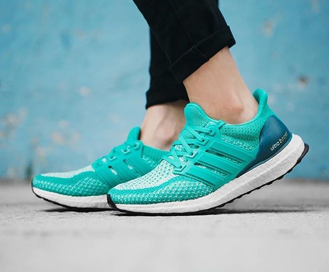 womens ultra boost mint