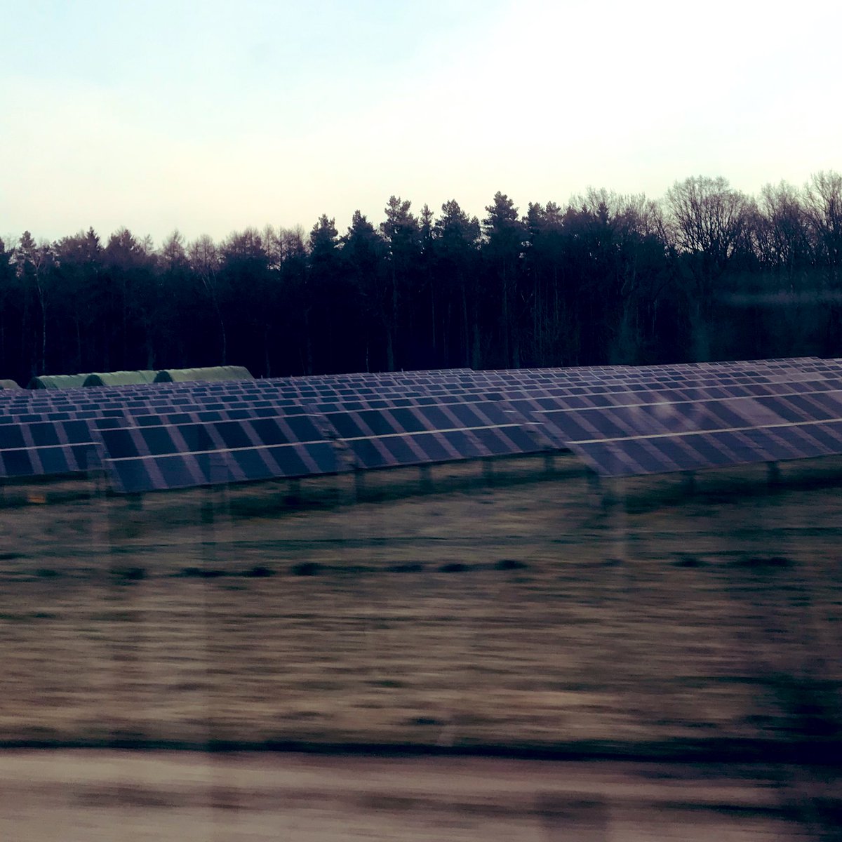 climate_ice's tweet image. back from overnight train to Innsbruck ... ski trip #flyless #skifeld