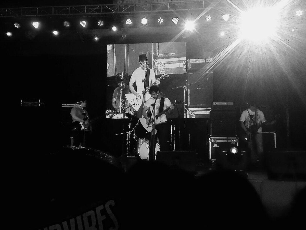 mrybrdlz's tweet photo. @HansomPH @ibelongtothezoo @MidnightMtgs @decemberave  

Sobrang solid!💛💙 https://t.co/ribJ3AMVLi