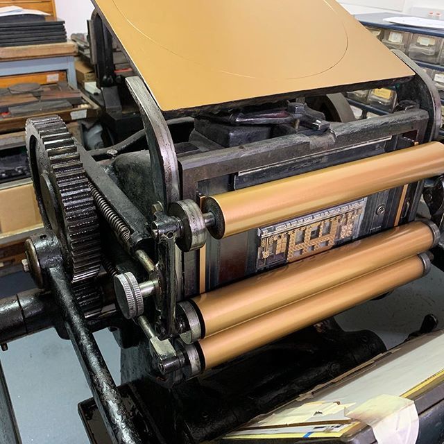 mostlyflat's tweet photo. The press is still behaving itself. Here’s the ornamental house covered in ink.
.
.
.
#cmykhay #letterpressprinting #workinprogress #printingpress #castiron #busyday #footpowered #printedbyhand https://t.co/ACub5E5sbq https://t.co/vsA1q05Ekk