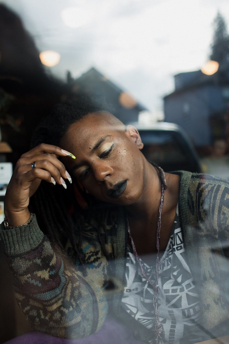 jxzzhndz_'s tweet photo. "I remember I was scared to write sober. I wish I could say I’m writing better, but I don't think I can say that!.. Being alive is sometimes harder being sober, but I I'm not sure how it's affecting my art. It doesn't seem to be hurting it, by any means.”
#PortlandInColor https://t.co/hJMK2FGBzF