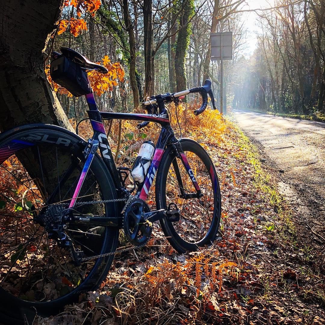 spicey86's tweet photo. Smiles for miles on a glorious morning! 🚴🏻‍♀️💨 ☀️ #cycling #cyclinguk #livcyclinguk #livcycling #sunshine #spring #glorious #gloriousbritain #road #roadcycling #goodmorning #smile #smilesformiles #alwayswithme @LivCyclingUK https://t.co/4heoWwt0Vf