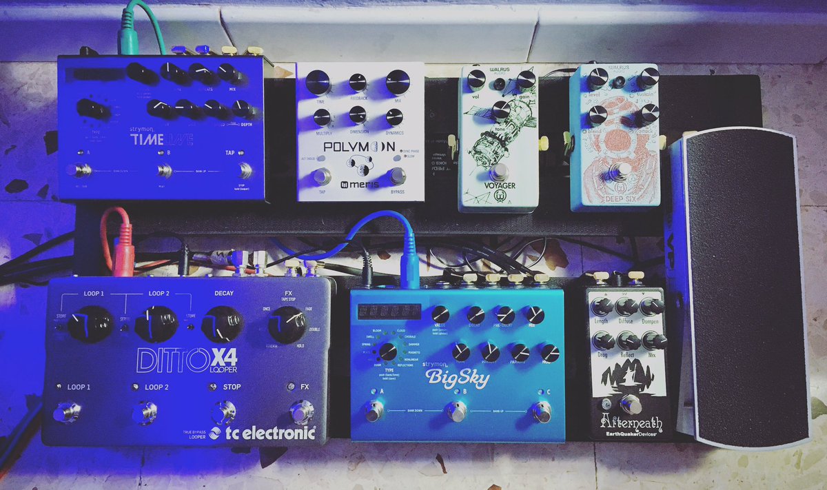 emomcf1y's tweet photo. New Pedalboard set up w/ @WalrusAudio #Voyager and #MIDI CC Message for @strymon #TimeLine, #BigSky and @tcelectronic #Dittox4 - #ambient #music #postrock #pedalboard #pedalporn #guitar @meris_us #polymoon #deepsix @EarthQuakerDev #afterneath #soundscape https://t.co/NUqSYQdNZR