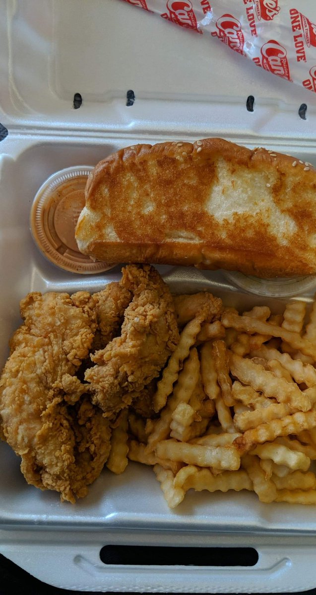 moonsawcee's tweet image. it was all normal until THIS HAPPENED????? I HAVE SOME OF THE B E S T  FRIENDS EVER 😭 IM SO GRATEFUL. @rykxge THANK U SO MUCHHHH