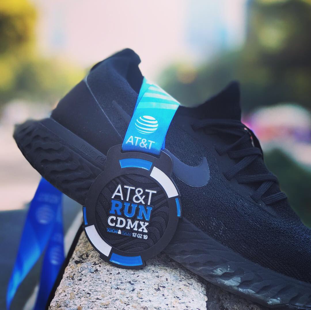 PacoCarrizales's tweet photo. 10K para empezar la preparación del 2019
#ULTRARUNNERS
#marathontraining #YoElegiCorrer @yoelegicorrer1 #sumandokilómetros #runninglife #runningtips #run4run #runners #medal #running #instarunners
#nikeflyknitracer #flyknitracer #nikeepicreact #nikereact #epicreact #ATTRUNMX https://t.co/PVLCJRWFbv