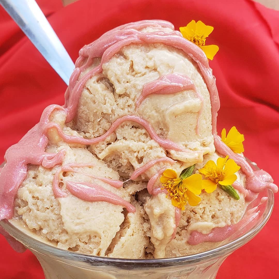 PRBarbados's tweet photo. Oooooooohhhh....breadfruit icecream by @sustainabletaymer. Plantation Reserve Barbados Traditional Sugar was used. We love it! Looks yummy!
Keep tagging us and letting us know what you are up to with our sugars!
#plantationreserve #barbadossugar #traditionalsugar #oursugar https://t.co/aSO2P3PmPl