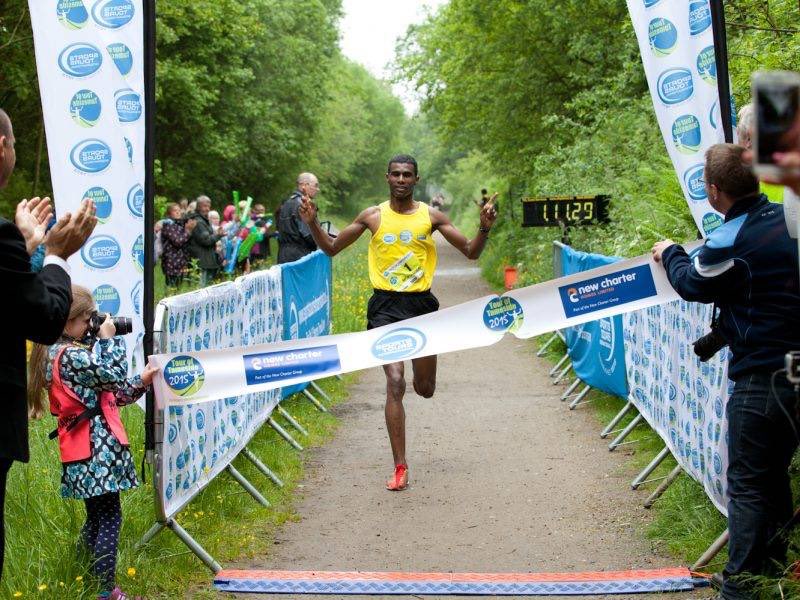 TheRunningBee's tweet photo. You have until midnight tonight to make the most of our Early Bird price. Don't miss out book your place now at a discounted rate! @manchester10k @salford10k @PrestonCity10K @touroftameside https://t.co/EpCGYxNzje #TheRunningBee #10k #Running #EarlyBird https://t.co/AvIwGKncns