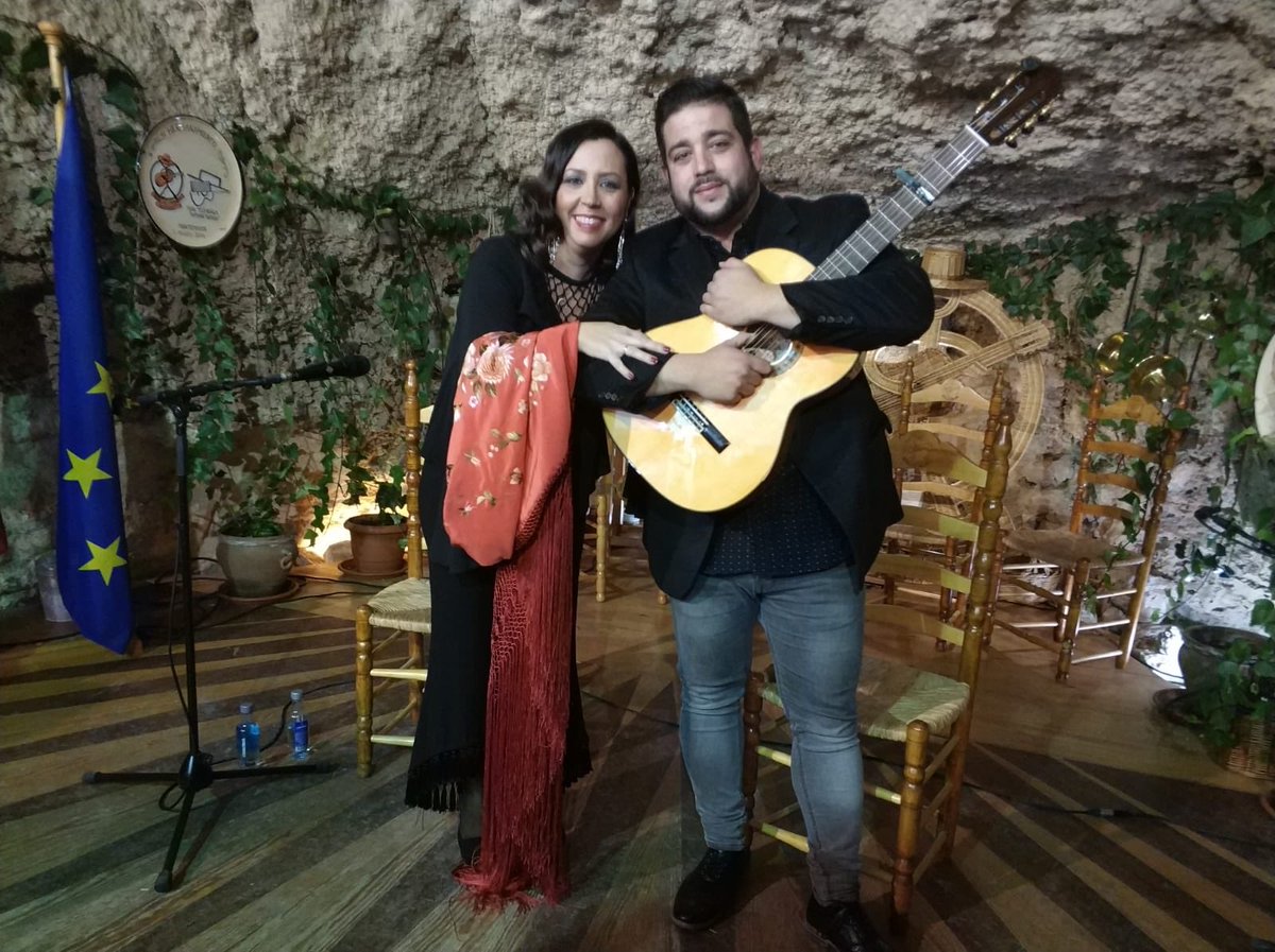 MarParisCanet's tweet photo. #flamenqueando #vivalamusica .... https://t.co/6LTBCOlq1t